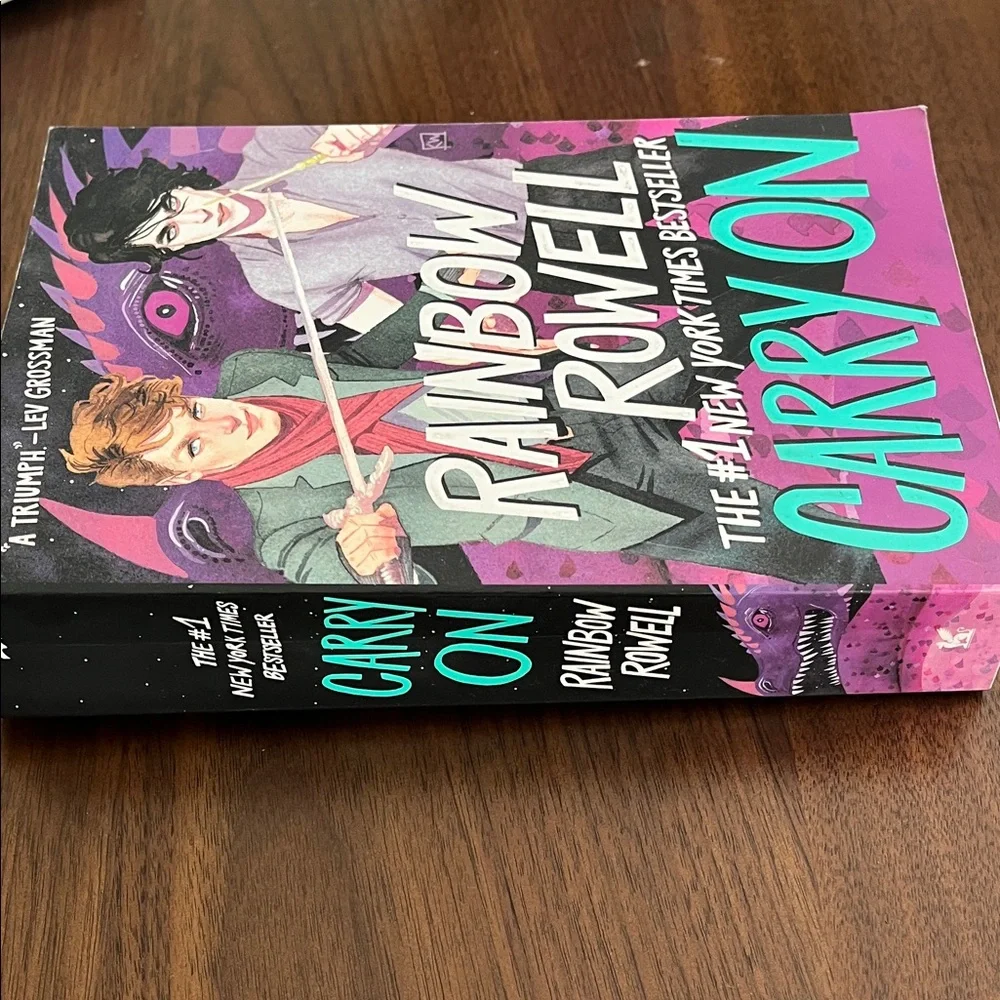 📕 3/$15 Rainbow Rowell 'Carry On' Book - Picture 3 of 7